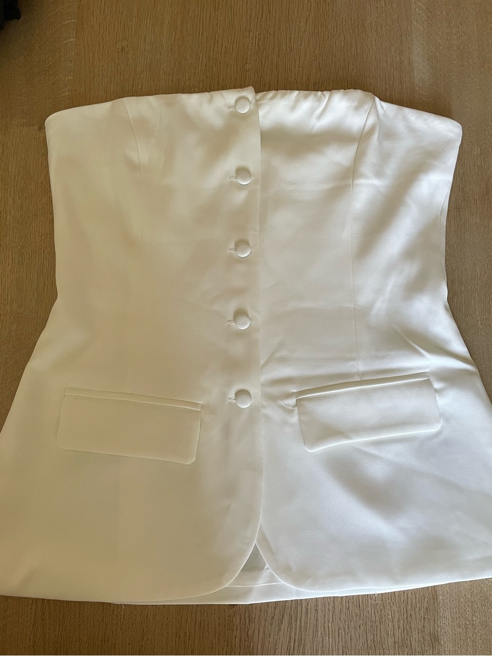 Beginning Boutique Dien White Strapless Button-Up suit top NEW WITH TAGS
